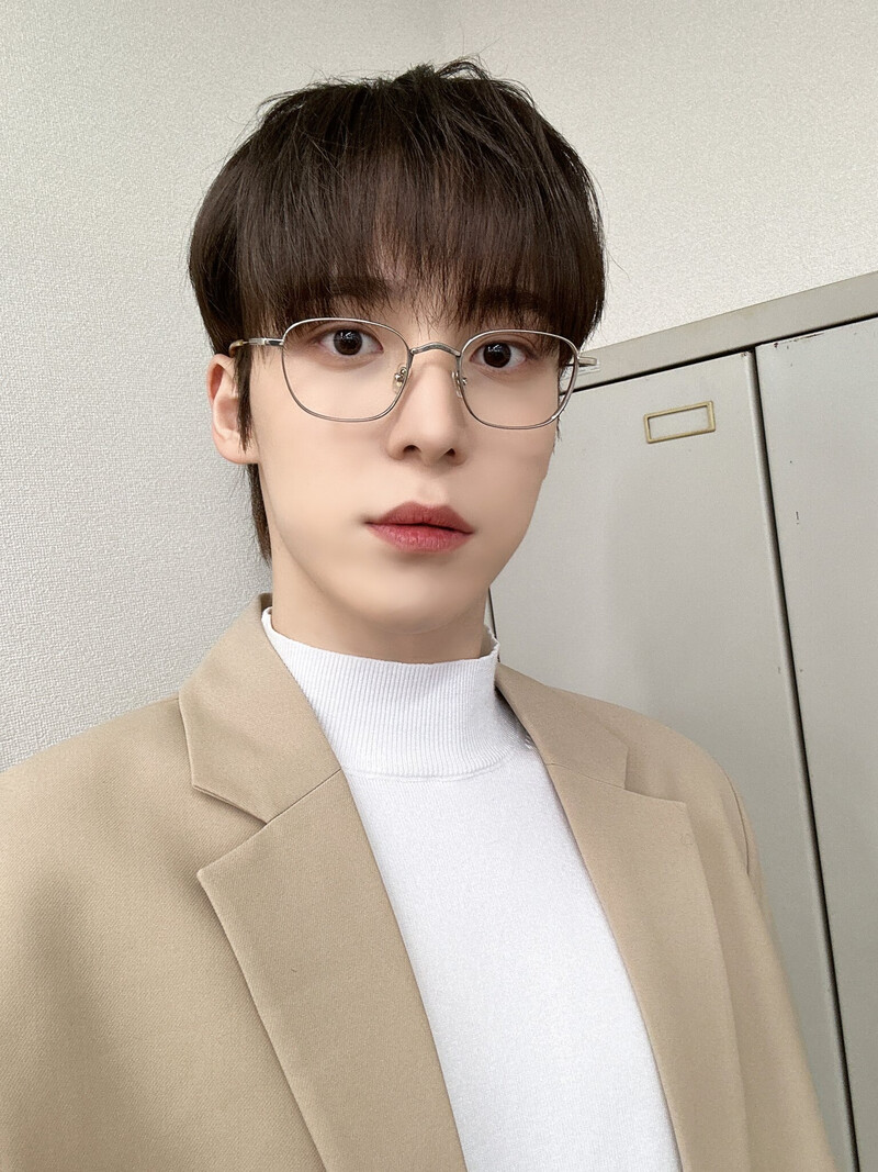 240224 ATEEZ Twitter Update - YUNHO documents 1