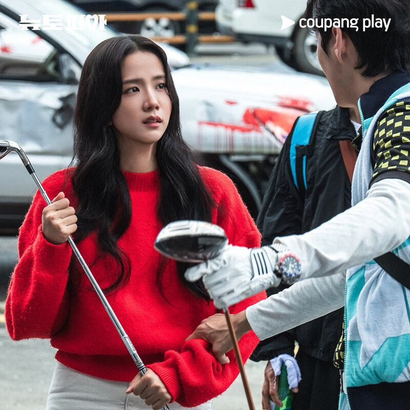 241226 - JISOO - 'Newtopia' Still Cut documents 2