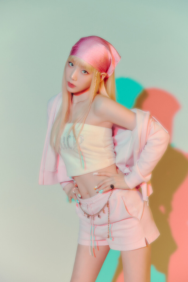 Taeyeon 'Weekend' Concept Teaser Images documents 4