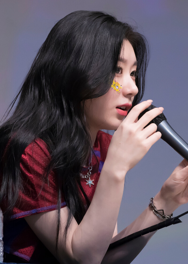 220721 ITZY Chaeryeong - WITHMUU Fansign documents 5