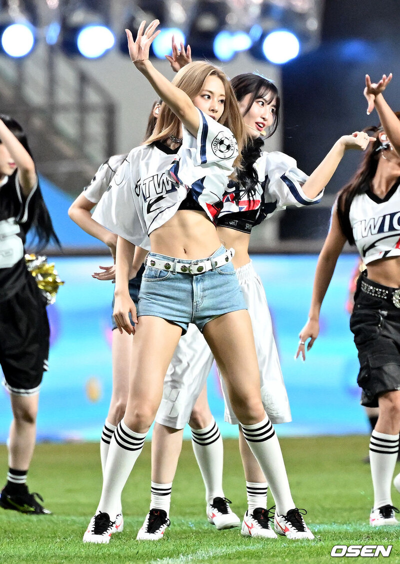 240731 TWICE Tzuyu at Team K-League vs. Tottenham Hotspur's Halftime Show documents 1