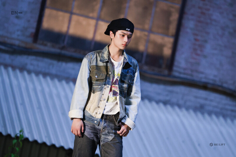 ENHYPEN <BROUGHT THE HEAT BACK> MV BEHIND PHOTO SKETCH documents 6