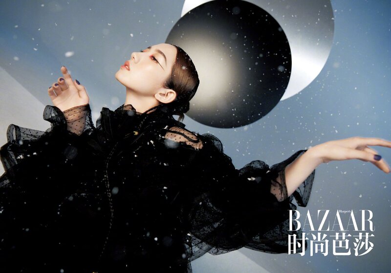 Mei Qi for Harper's BAZAAR China October issue documents 12