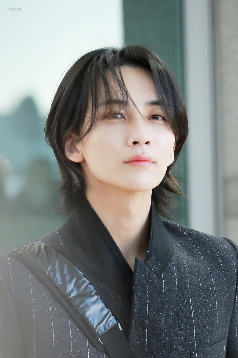 230116 SEVENTEEN Jeonghan - ICN documents 5