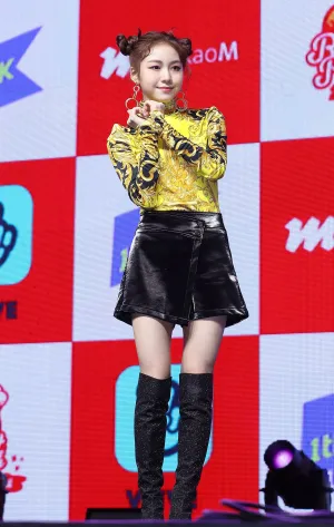 200210 Rocket Punch Dahyun - 2nd Mini Album "Red Punch" Comeback Showcase