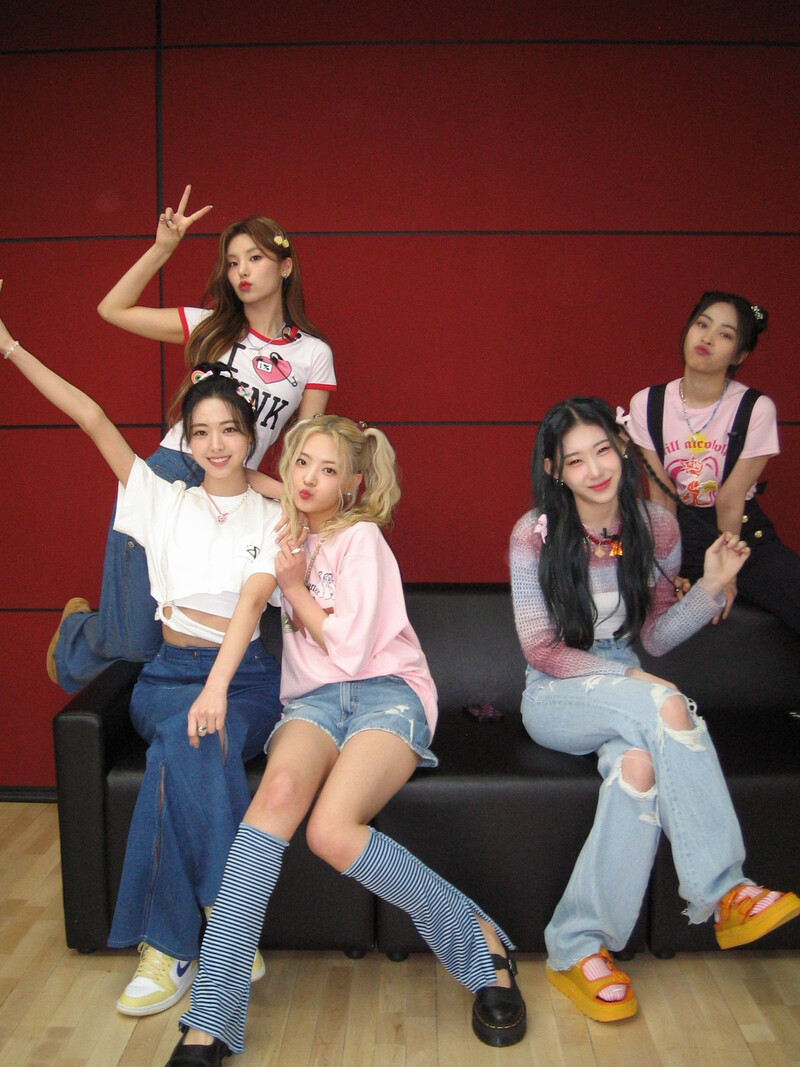 230504 ITZY Twitter Update - Happy Children's Day documents 3