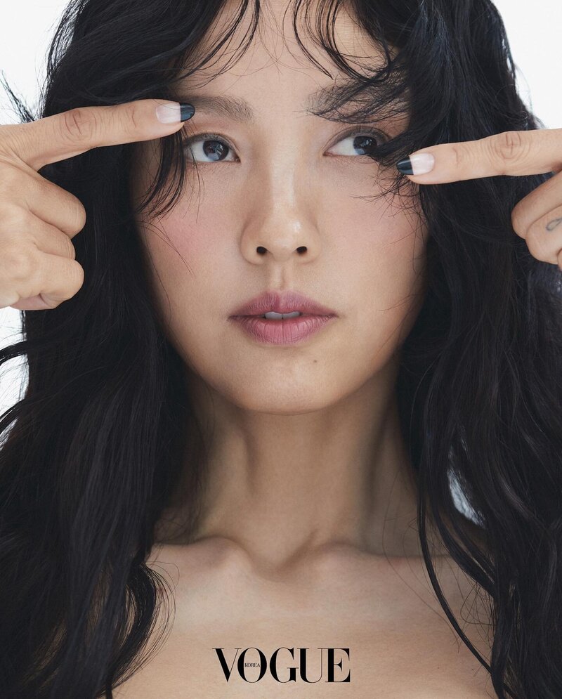 Lee Hyori for Vogue Korea May 2023 issue documents 4