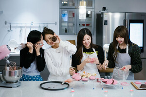 180105 YG Naver Post - BLACKPINK - 'BLACKPINK HOUSE' Preview