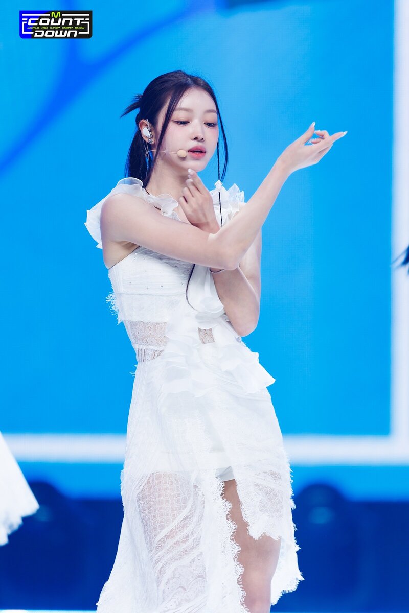 230803 OH MY GIRL YooA - 'Summer Comes' at M COUNTDOWN documents 7