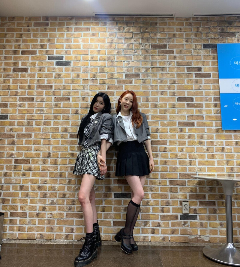 210717 WJSN SNS Update - Yeonjung & Dawon documents 7