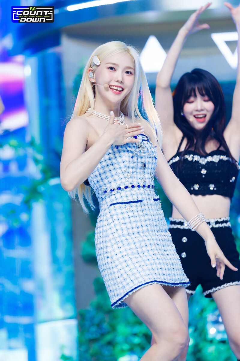 230727 OH MY GIRL Hyojung - 'Summer Comes' at M COUNTDOWN documents 4