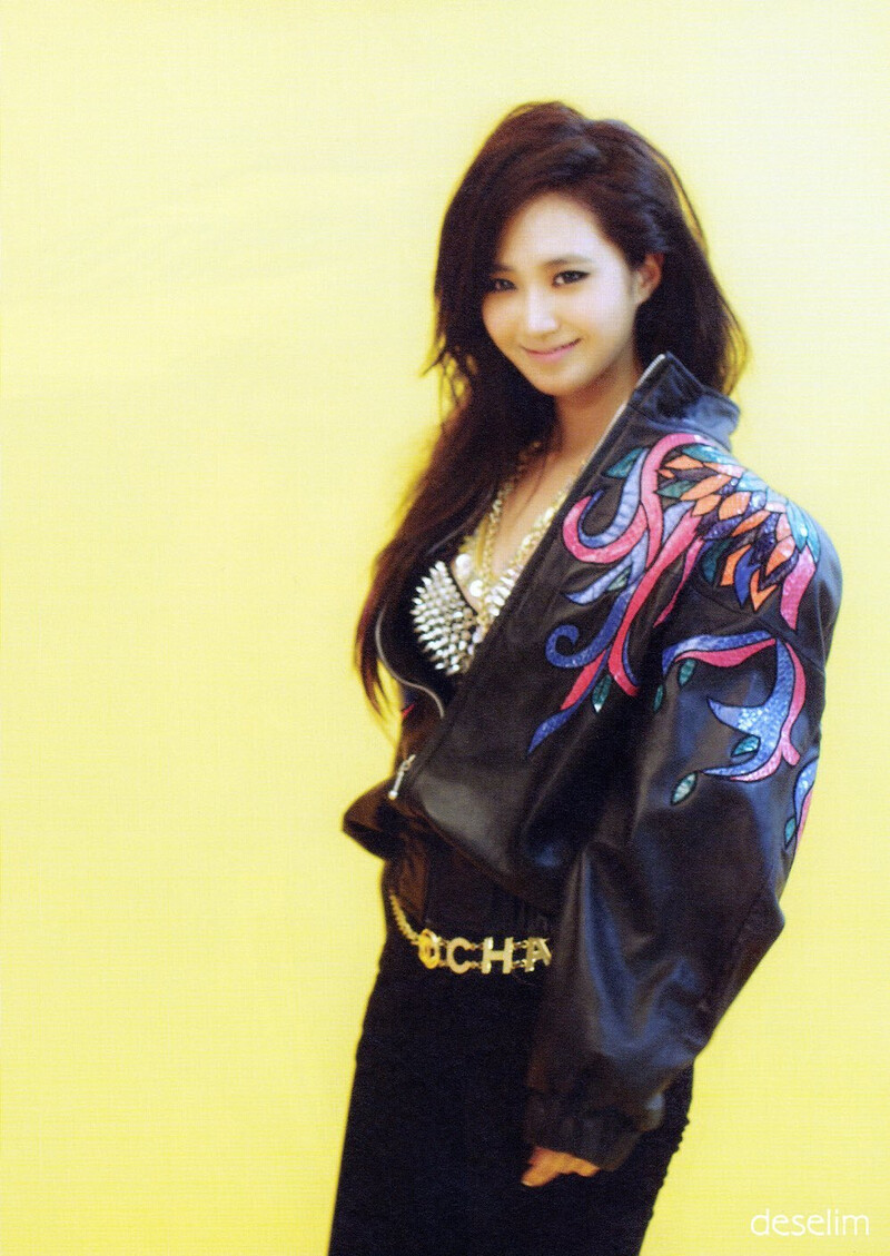 [SCAN] Girls' Generation - 'I Got A Boy' Yuri version documents 17