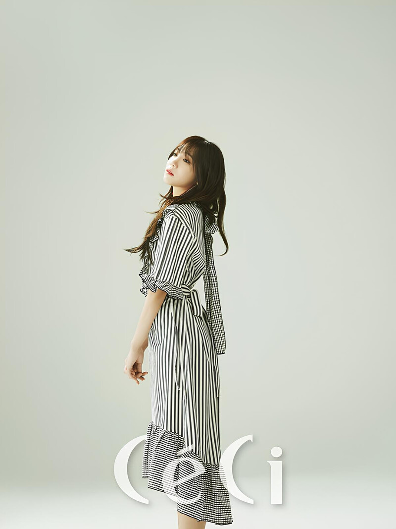 Apink EUNJI for Ceci Magazine April 2017 Issue documents 5