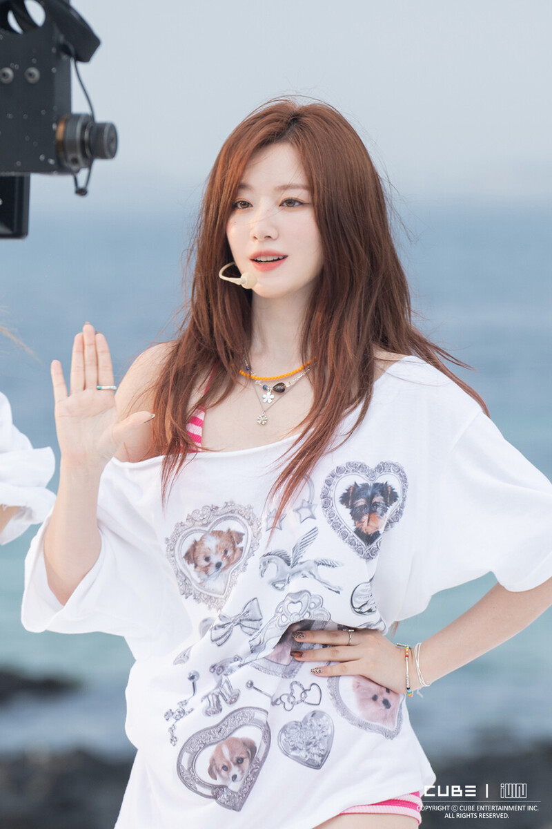 240921 - (G)I-DLE 'Klaxon' Special Performance Video in Jeju Island - Behind Photos documents 11