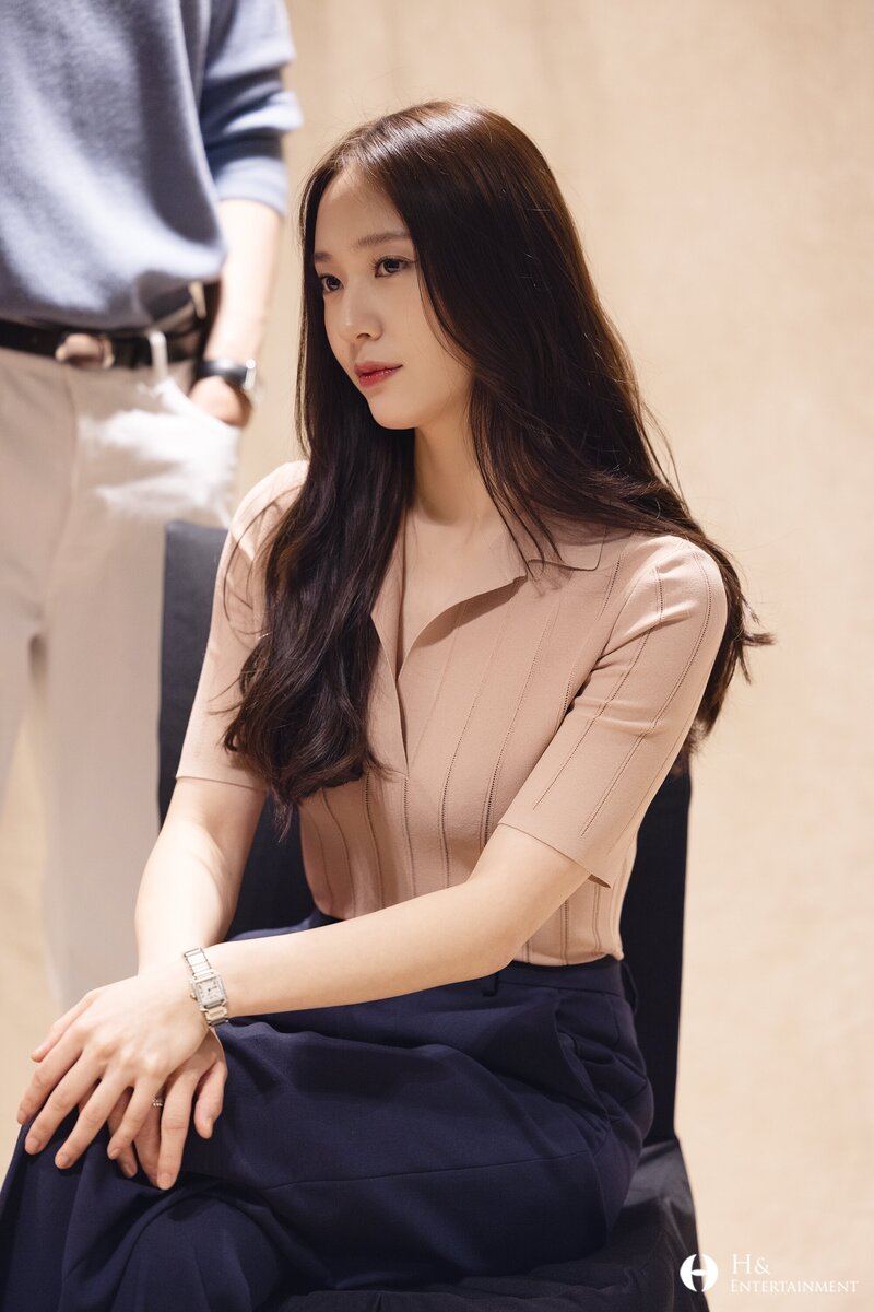 210619 H& Naver Post - 'Sweet and Sour' Interview Photos documents 14