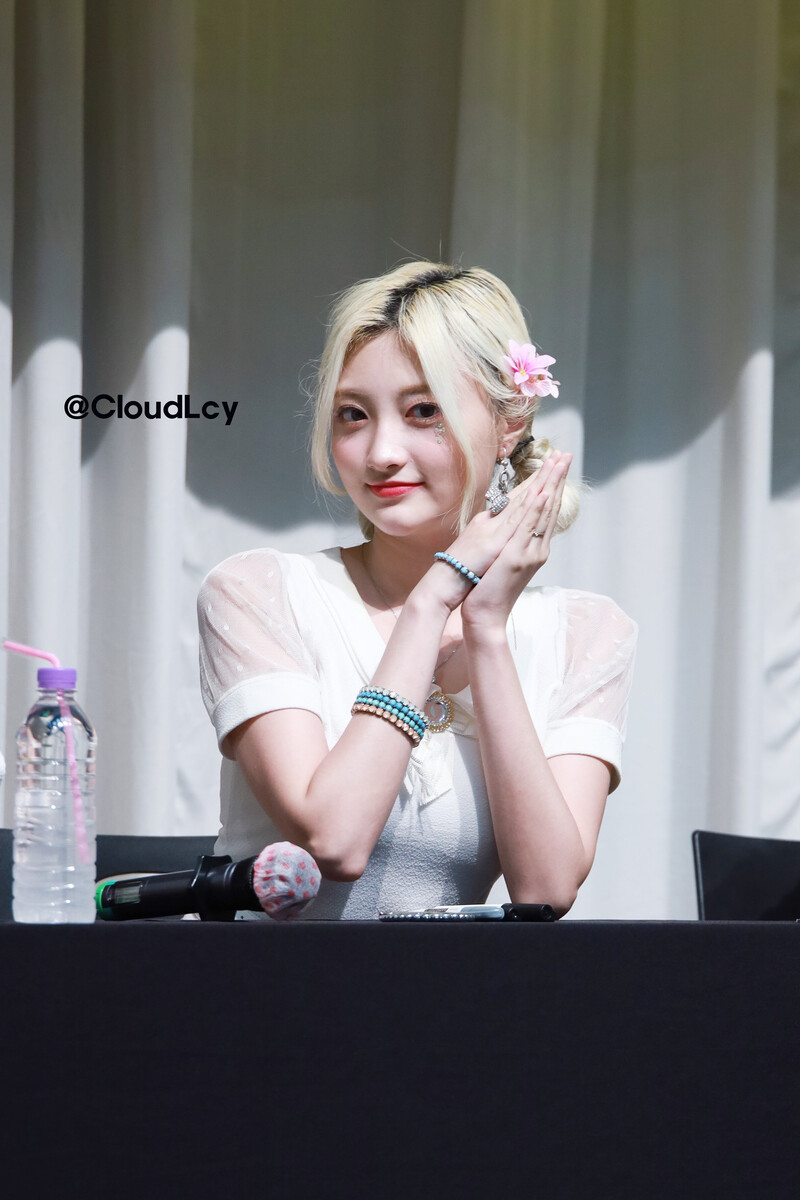 220814 ILY:1 Rona Que Sera Sera Fansign Event documents 2