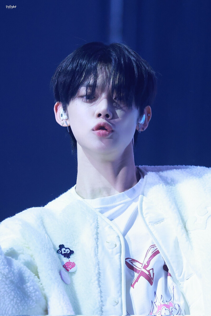 231202 TXT's YEONJUN at 'TXT WORLD TOUR〈ACT : SWEET MIRAGE〉FINALE' documents 6