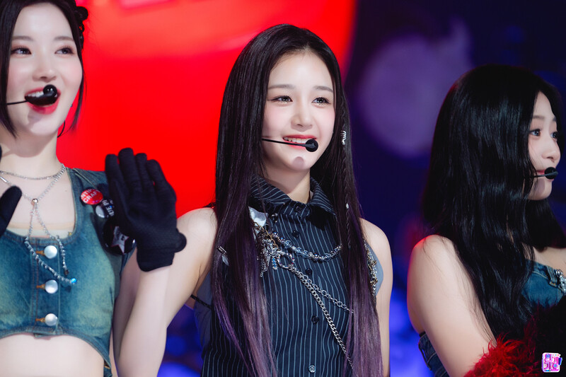 240414 BABYMONSTER Pharita - 'SHEESH' at Inkigayo documents 1