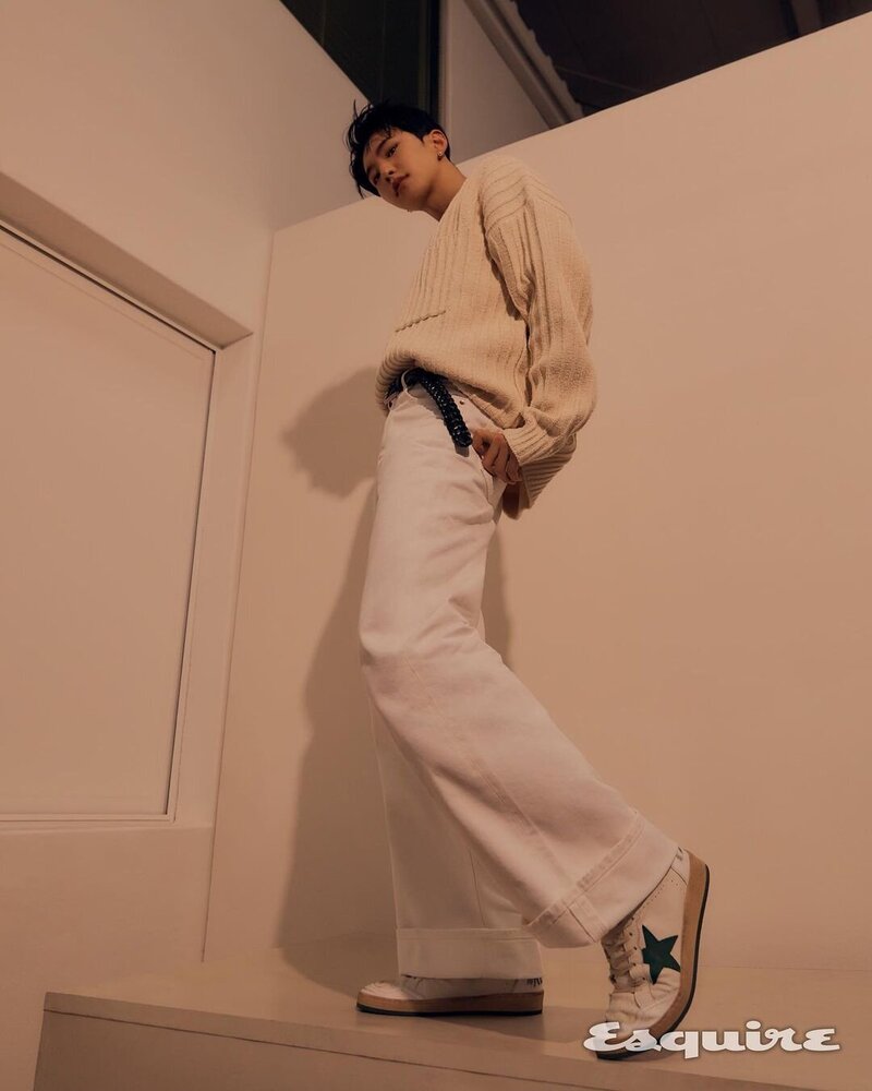 SEVENTEEN HOSHI for ESQUIRE Korea x GOLDEN GOOSE January Issue 2023 documents 4
