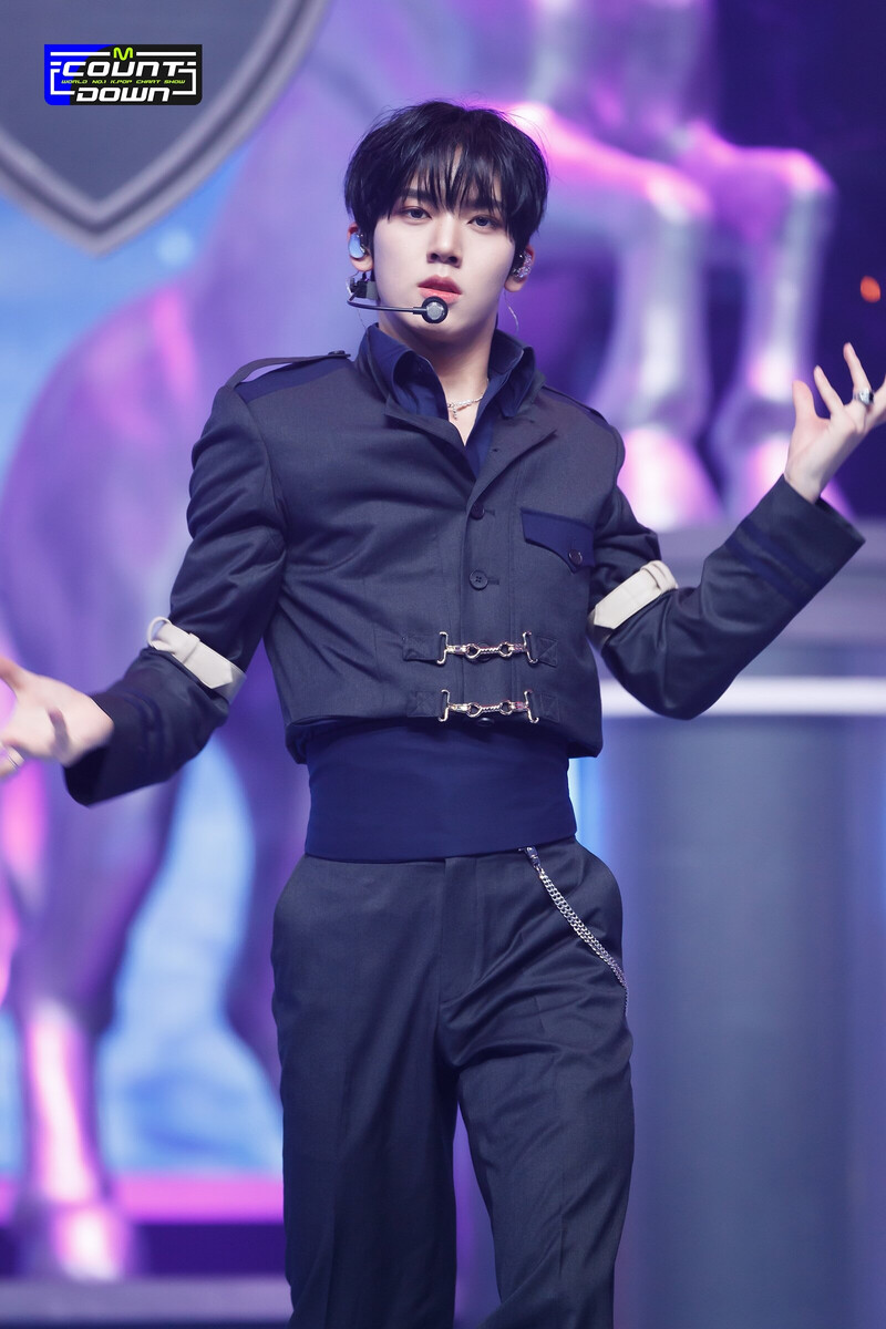 231109 ZEROBASEONE Yu Jin - "Crush" and "Melting Point" at M Countdown documents 14