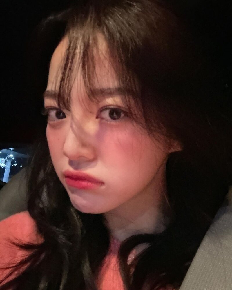 221116 Sejeong Instagram Update documents 3