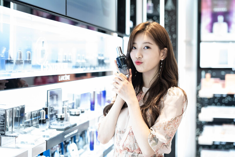 Lancome-Suzy-8007_2.jpg