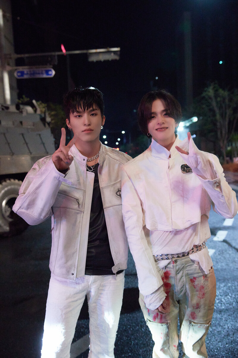 240621 YG Entertainment Naver Post - TREASURE 'KING KONG' MV Behind the Scenes documents 4