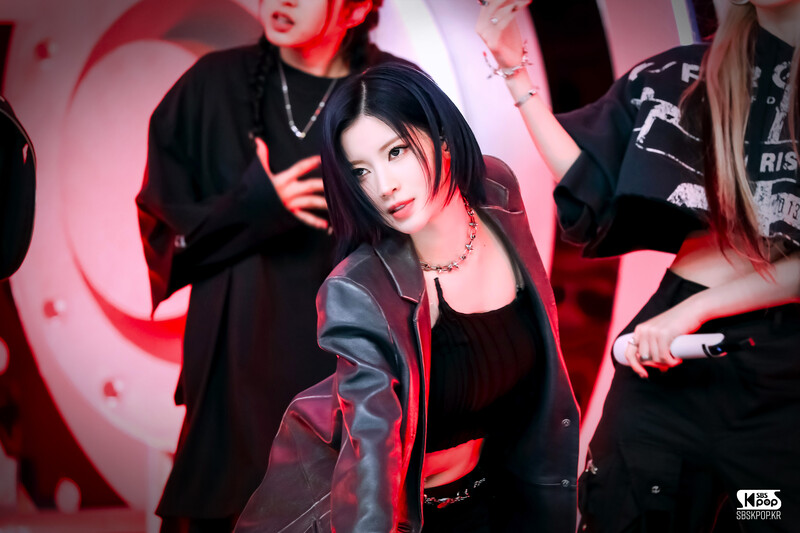 241011 BABYMONSTER Asa - CLIK CLAK & DRIP at Inkigayo documents 5