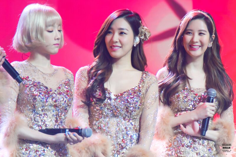 160110 Girls' Generation Tiffany at Jiangsu TV Gala Spring Festival documents 2