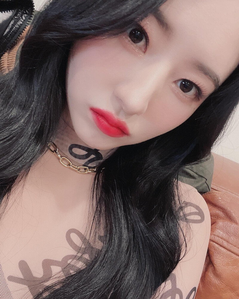 230316 Dreamcatcher Sua Instagram Update documents 4