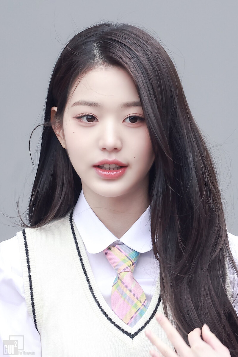 230406 IVE Wonyoung - Knowing Bros Commute | kpopping