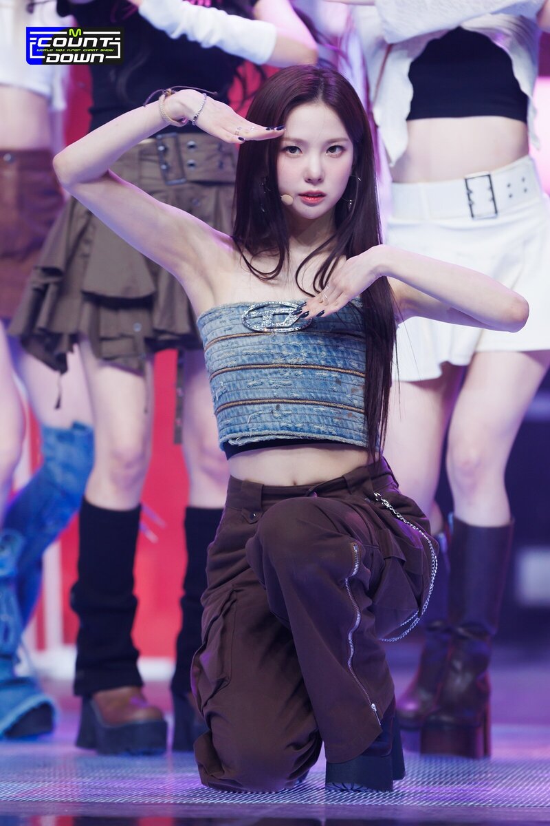 230413 Kep1er Yujin - 'Giddy' & 'Back to the City' at M COUNTDOWN documents 6