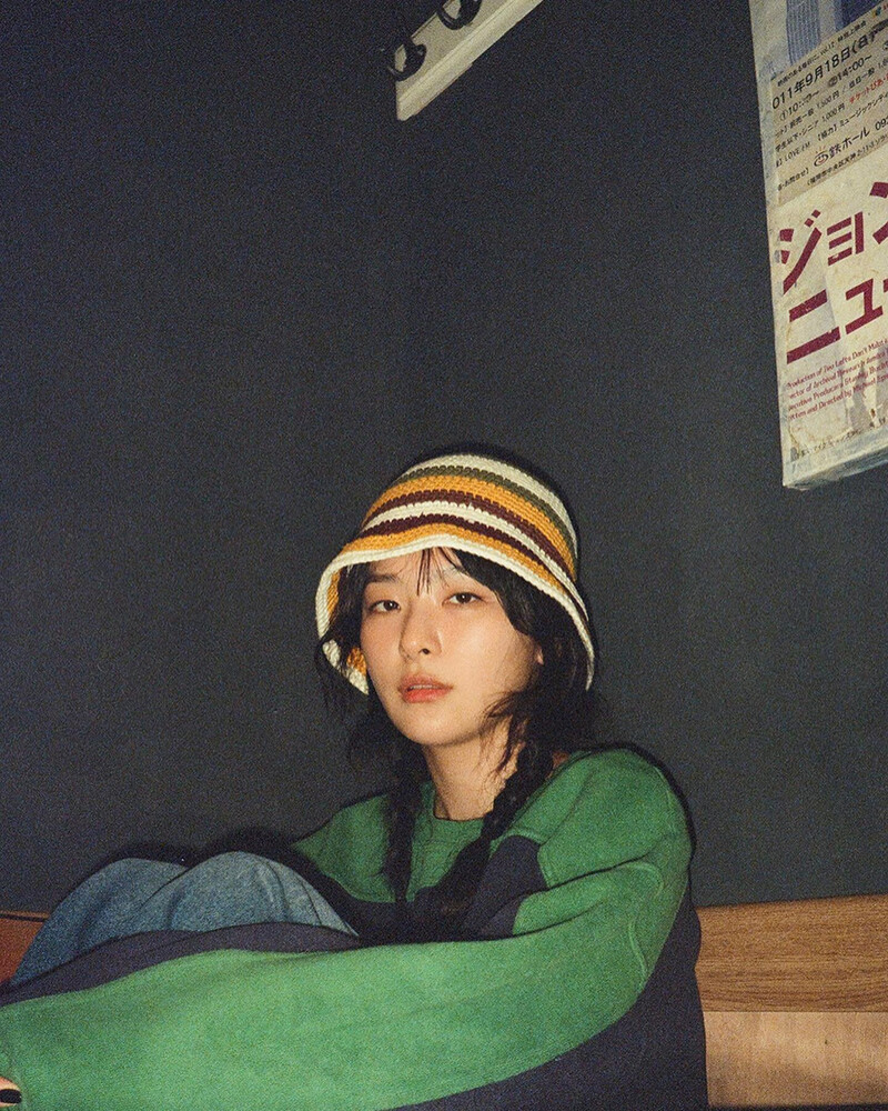 231115 - SEULGI Instagram Update documents 3