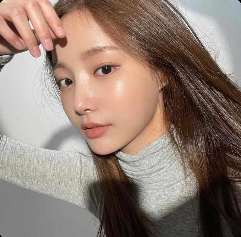 210722 yyyezzy_ (makeup artist) Instagram Update - Yeonwoo documents 2