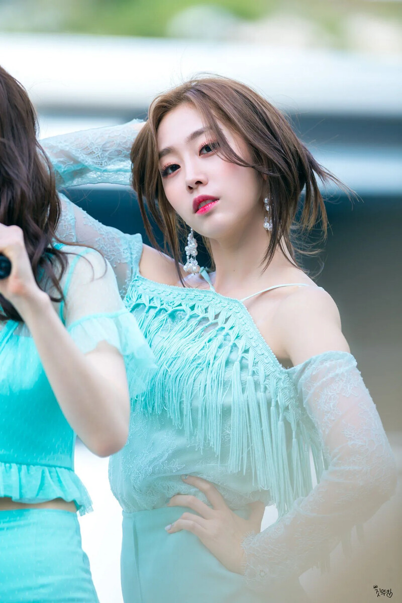 Jisoo157.jpg