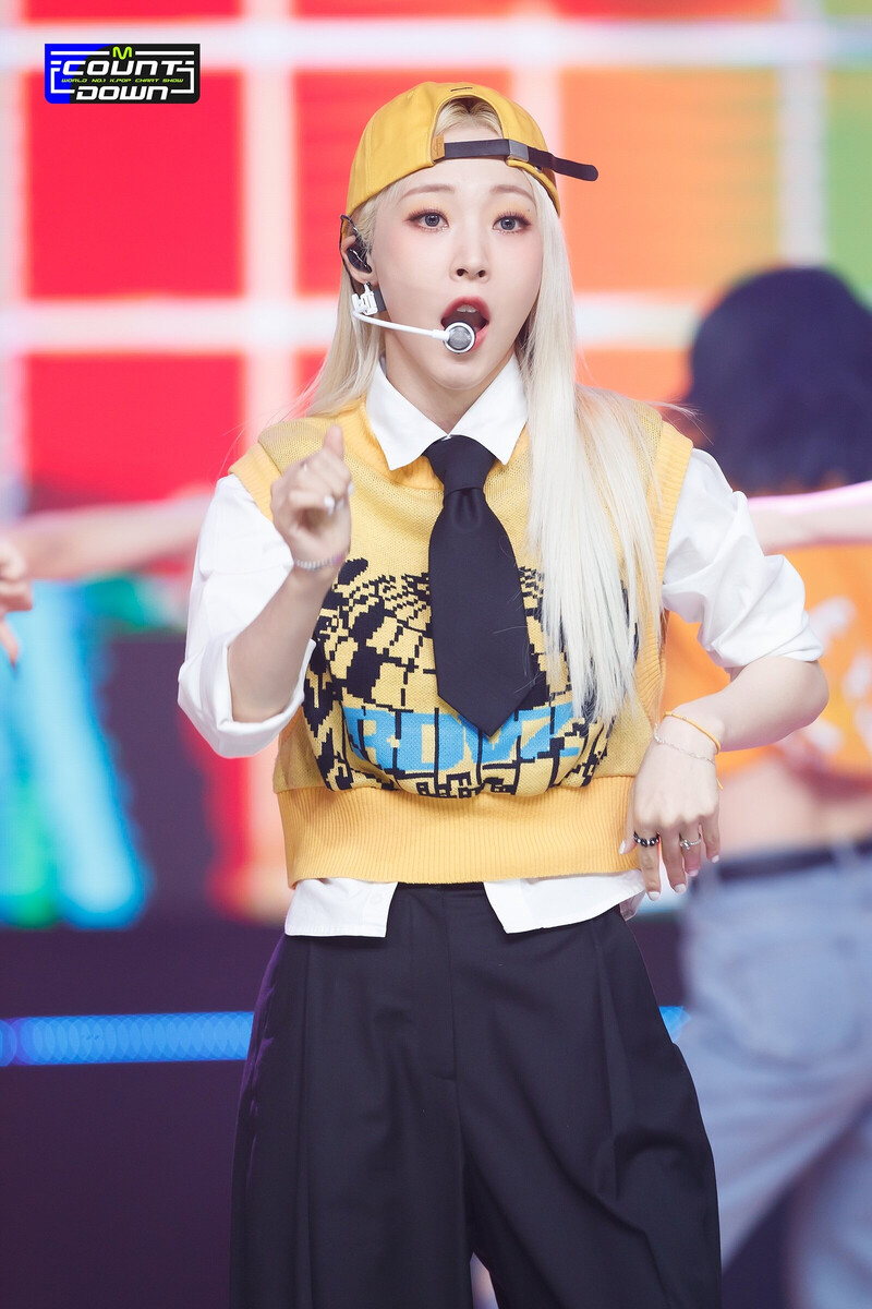 220505 Moonbyul - 'C.I.T.T' at M Countdown documents 8