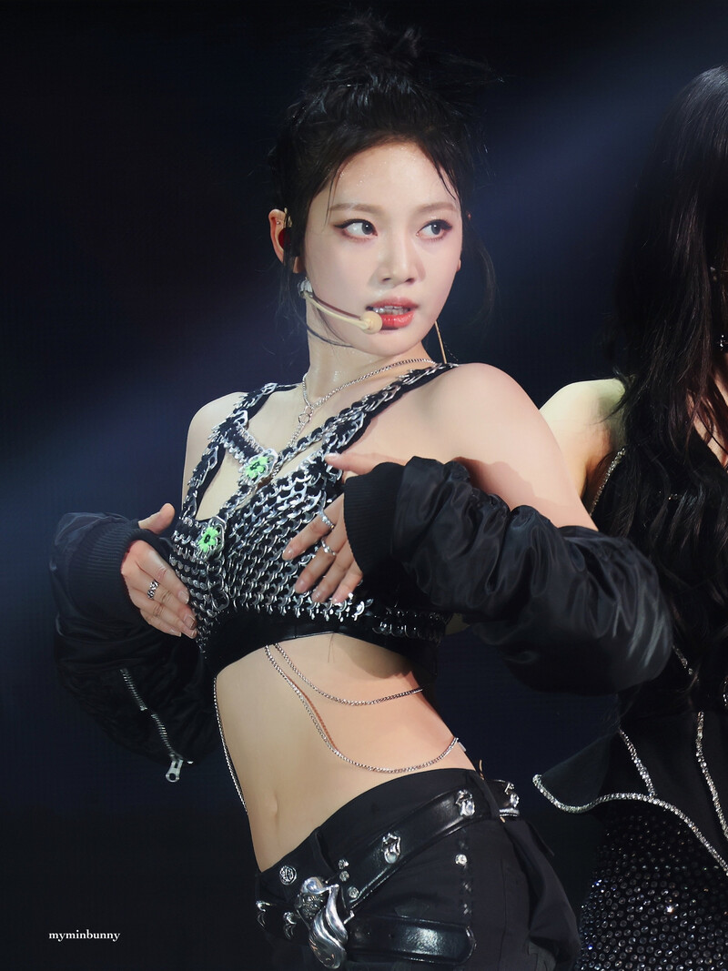 230225 aespa Ningning - 1st Concert 'SYNK : HYPER LINE' in Seoul Day 1 documents 2