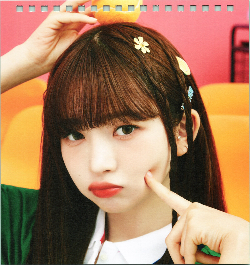 IVE 2023 Season's Greetings (Scans) documents 6