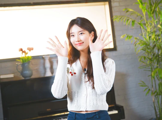 Suzy 10th Anniversary Concert 'Suzy:A Tempo' Fan Message Photos | kpopping