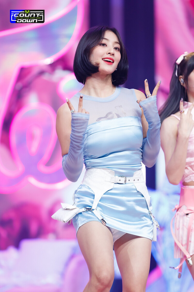 220901 TWICE Jihyo  'Talk that Talk' at M Countdown documents 2