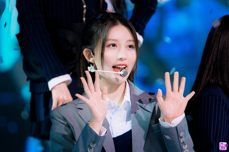 230430 IVE Gaeul - ‘I AM’ at Inkigayo documents 2