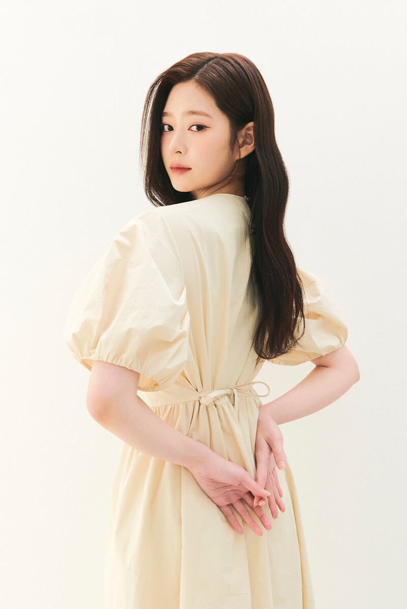 Kim Minju for Citybreeze 2022 SS Collection documents 4