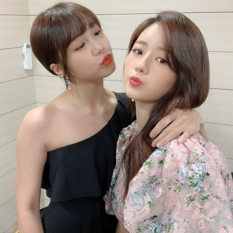 191221 APINK sns update with EUNJI & BOMI documents 10