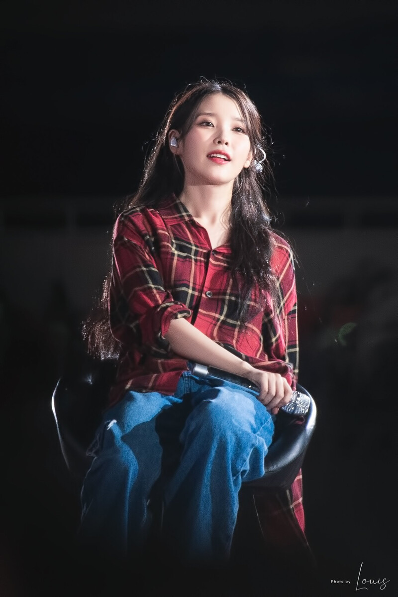 220918 IU - 'The Golden Hour' Concert documents 4