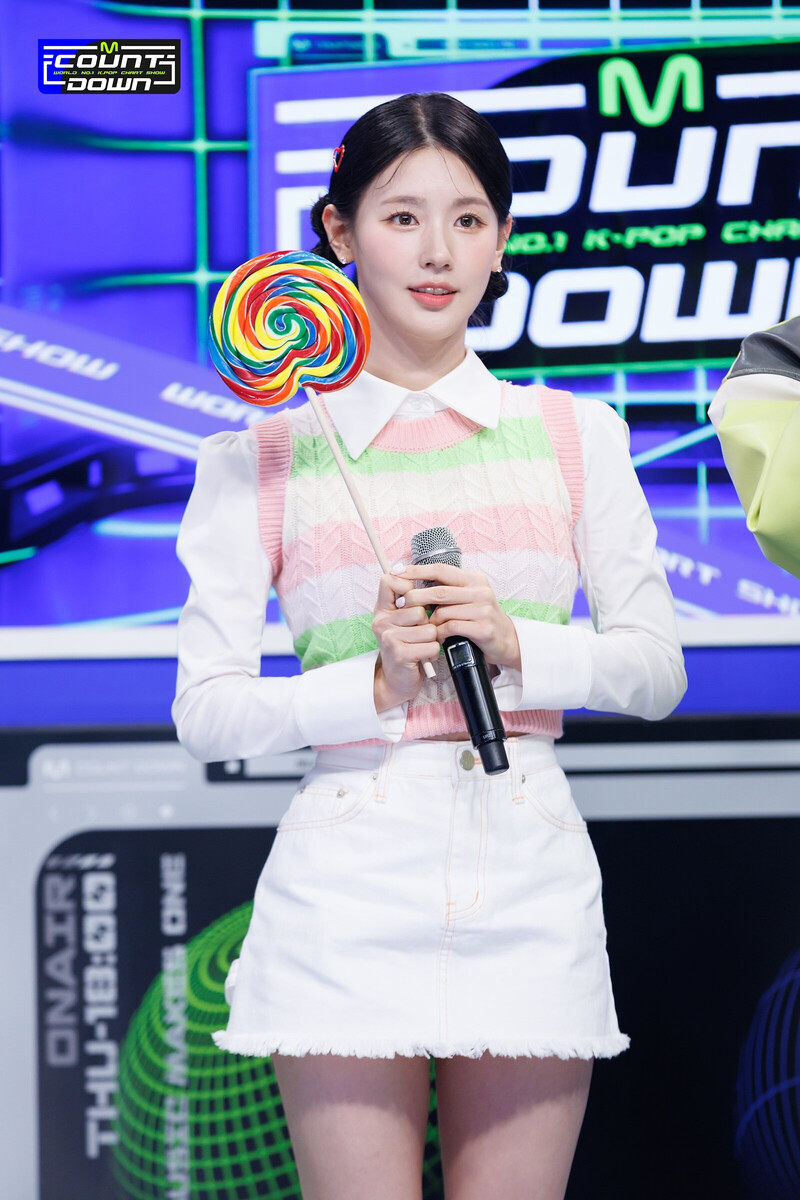 230316 Miyeon & Joohoney - M Countdown MC's documents 3