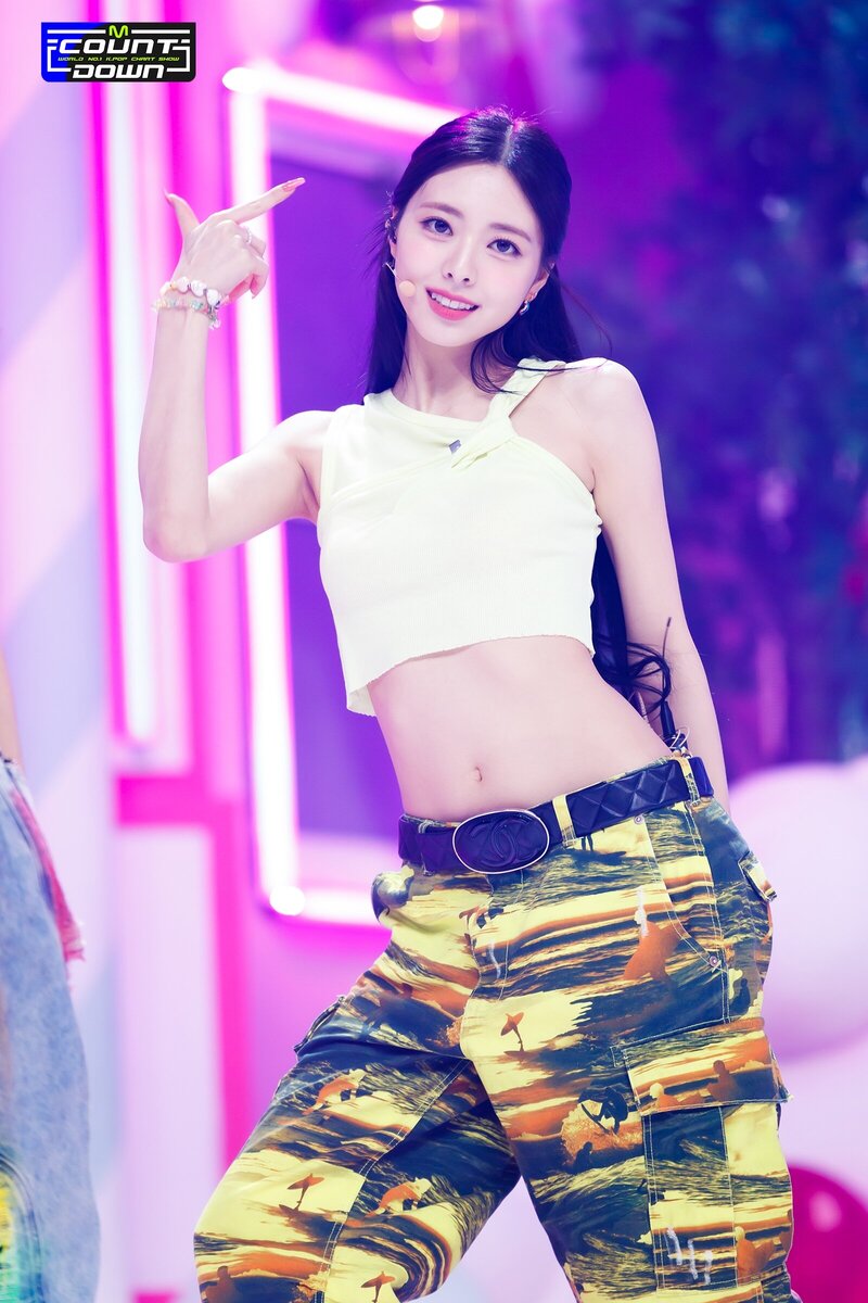 230803 - ITZY 'CAKE' at M COUNTDOWN documents 4