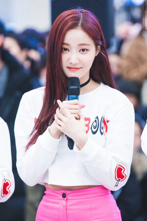 180203 MOMOLAND Yeonwoo