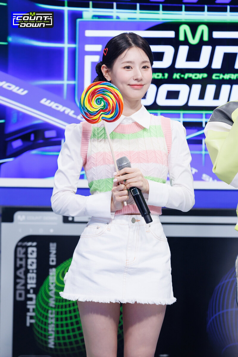 230316 Miyeon & Joohoney - M Countdown MC's documents 2