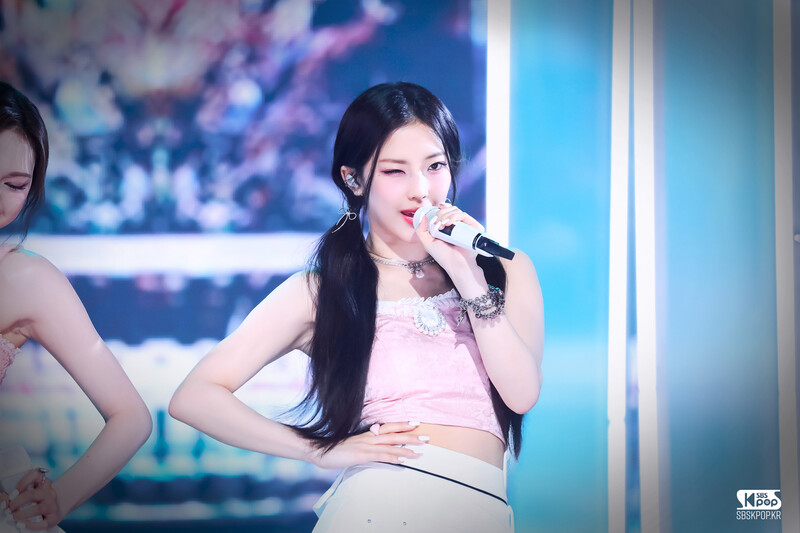 240714 BABYMONSTER Ruka - ‘FOREVER’ at Inkigayo documents 3