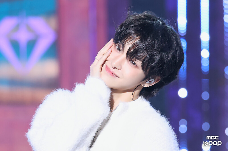 241215 TREASURE Jihoon - 'LAST NIGHT' at Music Core documents 3